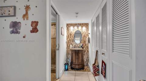 8001 Crespi Blvd 4B, Miami Beach FL - photo 14 of 19