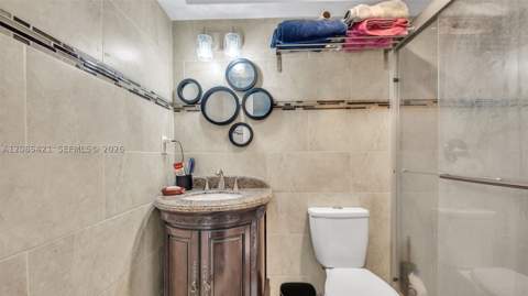8001 Crespi Blvd 4B, Miami Beach FL - photo 16 of 19