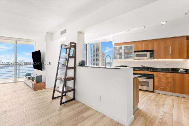 3 bedroom Condominium at 325 S Biscayne Blvd 2723, One Miami West Condo, Miami — photo 3