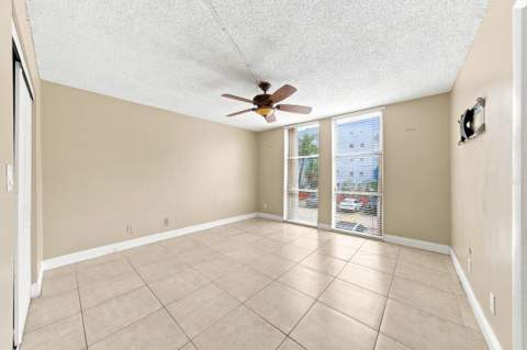 1750 W 46th Street 242, Hialeah FL - photo 14 of 34