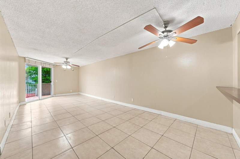 3 bedroom Condominium at 1750 W 46th Street 242, Casa Del Sol Condo, Hialeah — photo 5