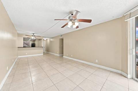1750 W 46th Street 242, Hialeah FL - photo 6 of 34