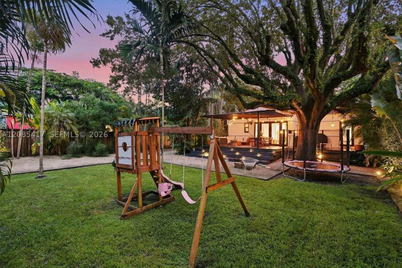 2 bedroom SingleFamilyResidence at 151 NE 88th St, El Portal Sec 5, El Portal — photo 5