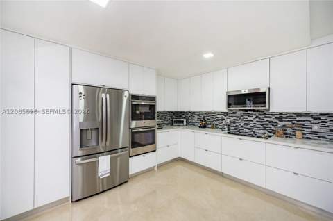 15245 SW 99th Ct, Miami FL - photo 10 of 36