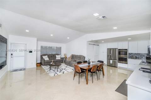 15245 SW 99th Ct, Miami FL - photo 9 of 36