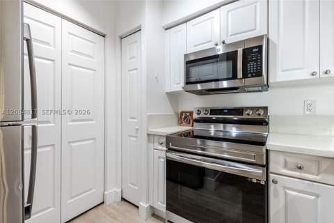 17100 N Bay Rd 1414, Sunny Isles Beach FL - photo 11 of 33