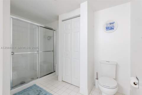 17100 N Bay Rd 1414, Sunny Isles Beach FL - photo 17 of 33