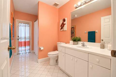 22023 SW 95th Pl, Cutler Bay FL - photo 9 of 26