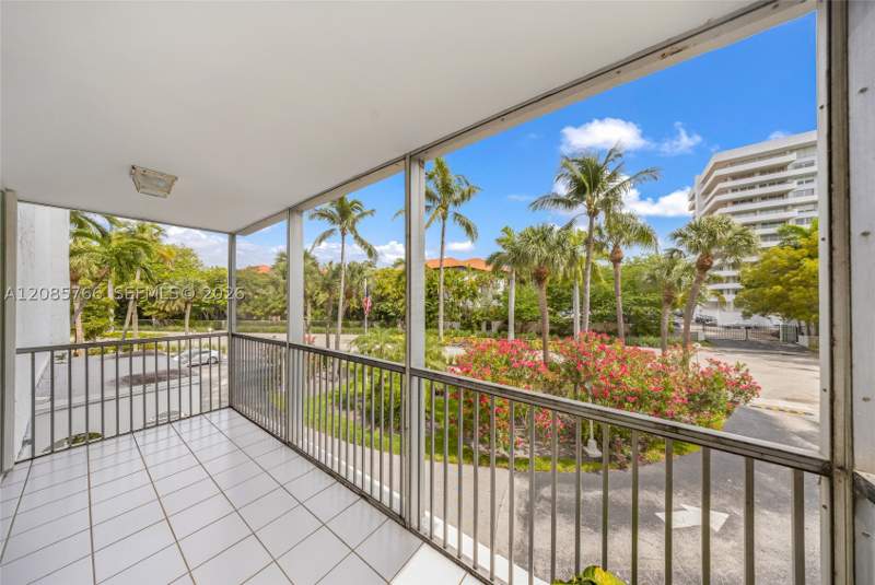 2 bedroom Condominium at 150 Ocean Lane Dr 2H, Island Breakers Condo, Key Biscayne — photo 5