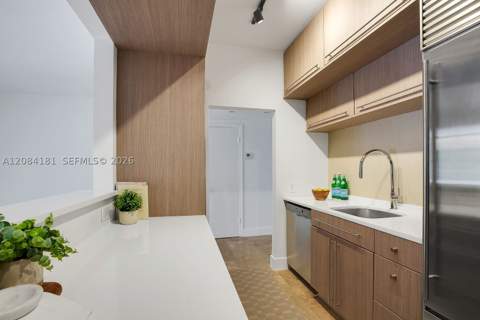 155 Ocean Lane Dr 103, Key Biscayne FL - photo 14 of 38