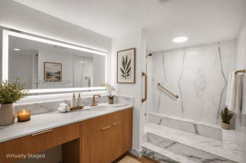 155 Ocean Lane Dr 103, Key Biscayne FL - photo 8 of 38