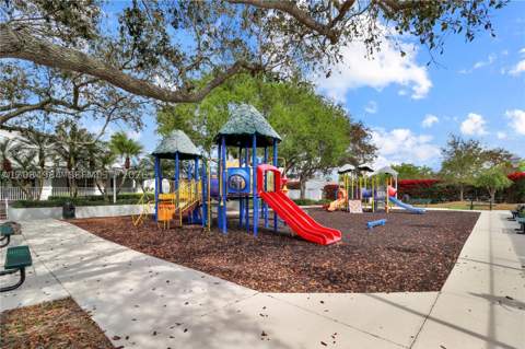 13790 SW 147th Cir Ln 3-9, Miami FL - photo 11 of 13