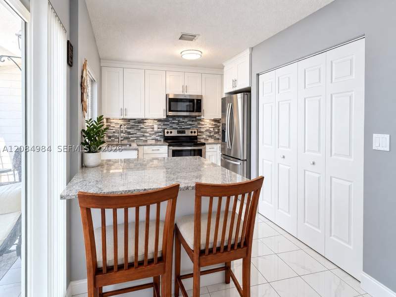2 bedroom Condominium at 13790 SW 147th Cir Ln 3-9, Vilg Homes Country Walk C, Miami — photo 3