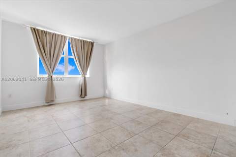 500 Bayview Dr 1920, Sunny Isles Beach FL - photo 13 of 32