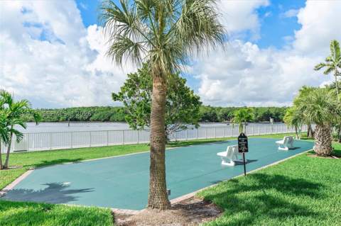 500 Bayview Dr 1920, Sunny Isles Beach FL - photo 21 of 32