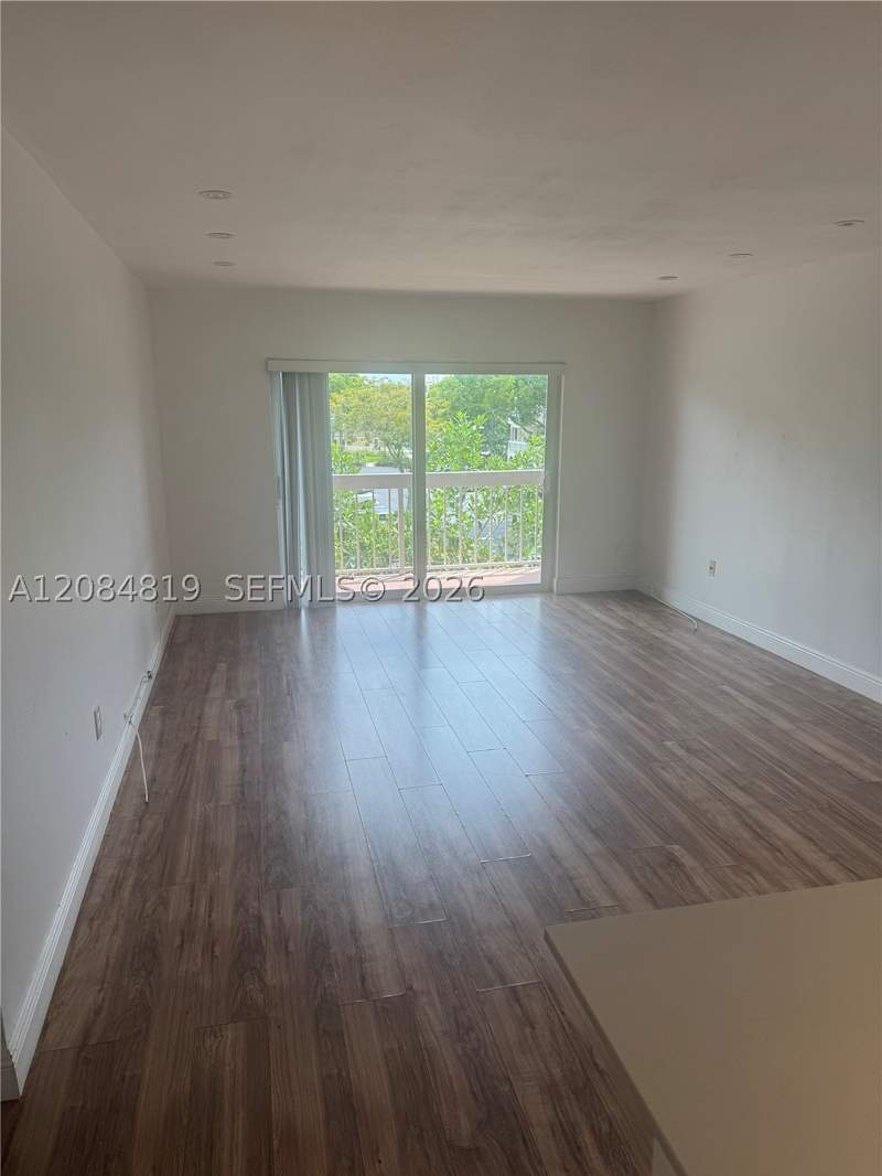 2 bedroom Condominium at 7810 Camino Real i-306, Village Of Kings Creek Co, Miami — photo 5