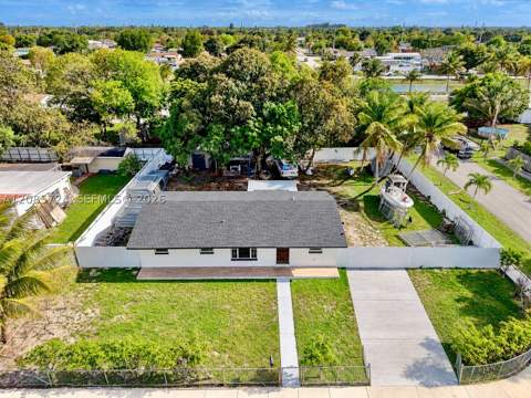 3354 NW 181st St, Miami Gardens FL - photo 24 of 26