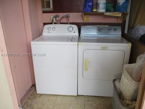 205 NE 175th St, North Miami Beach FL - photo 11 of 14