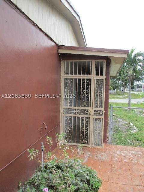 205 NE 175th St, North Miami Beach FL - photo 13 of 14