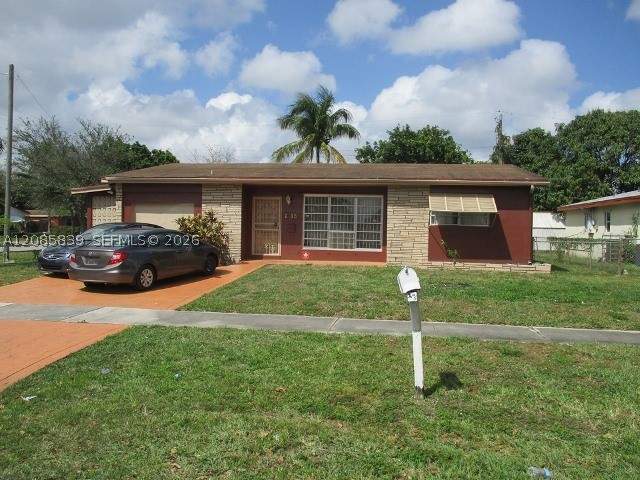 3 bedroom SingleFamilyResidence at 205 NE 175th St, Highland Manor Sec 5, North Miami Beach — photo 2