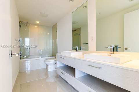 45 SW 9th St 3302, Miami FL - photo 15 of 38