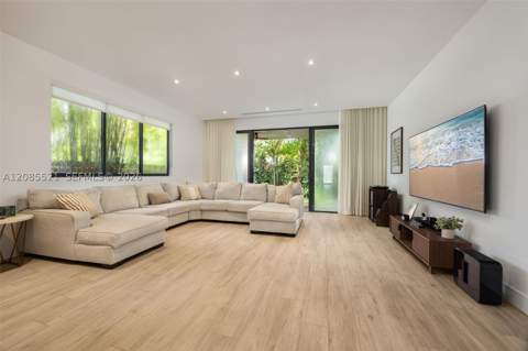 2957 Coconut Ave, Coconut Grove FL - photo 8 of 31