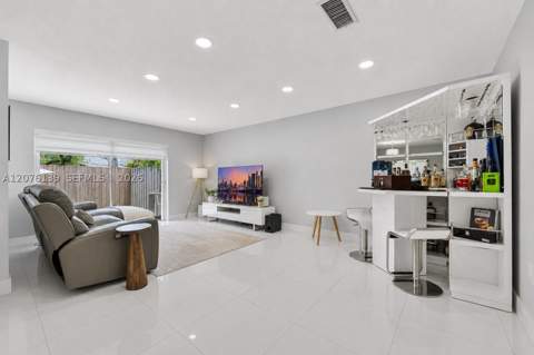 14265 SW 97th Ter, Miami FL - photo 10 of 48