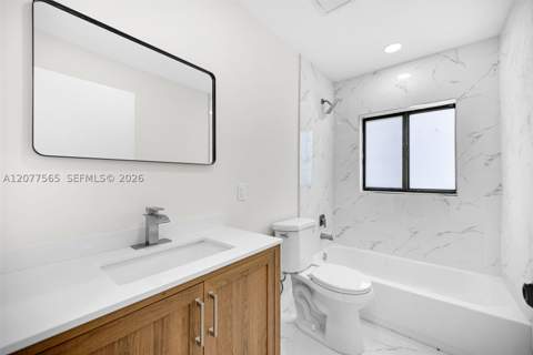 2470 NW 179th St, Miami Gardens FL - photo 21 of 41