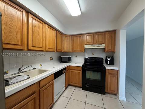 10903 N Kendall Dr 229, Miami FL - photo 8 of 19
