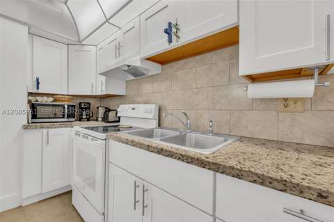 200 178th Dr 409, Sunny Isles Beach FL - photo 22 of 31