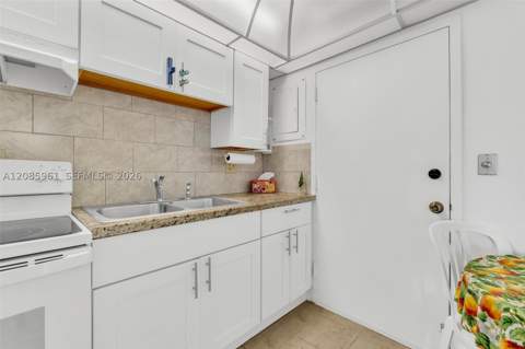 200 178th Dr 409, Sunny Isles Beach FL - photo 24 of 31