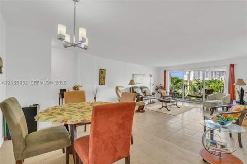 200 178th Dr 409, Sunny Isles Beach FL - photo 8 of 31