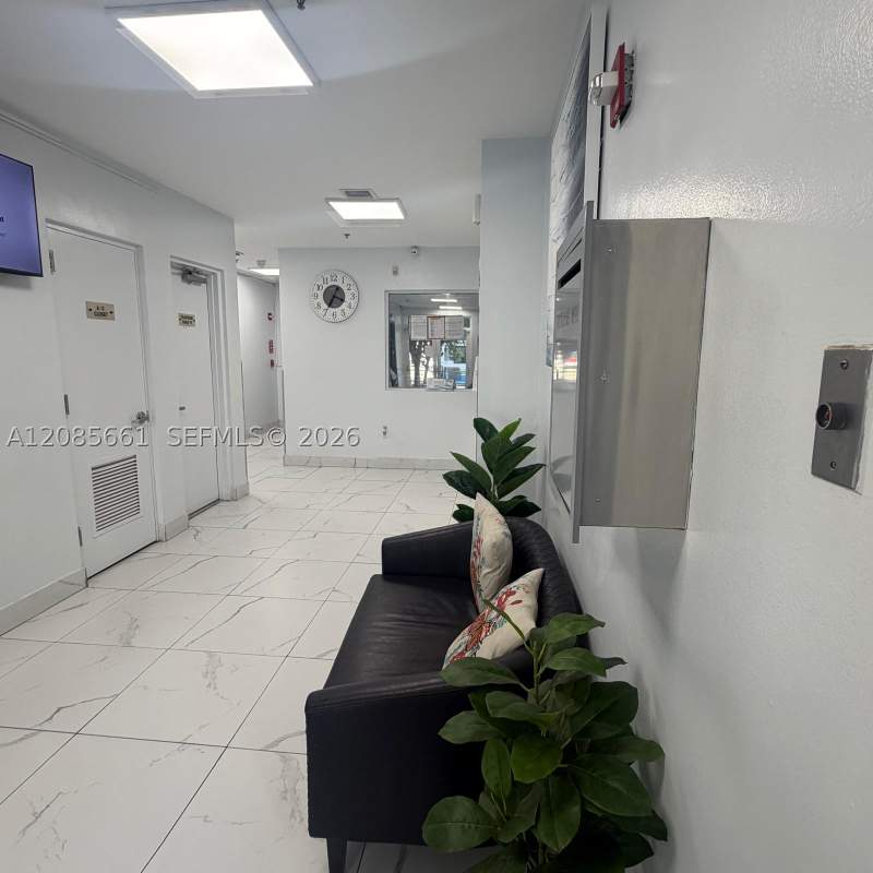 2 bedroom Condominium at 104 SW 9th St 1101, Casa Grande I Towers Cond, Miami — photo 4