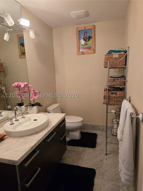 244 Biscayne Blvd 652, Miami FL - photo 17 of 19