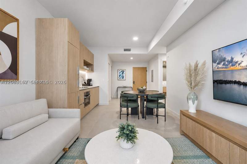 1 bedroom Condominium at 11 NE 6th St 1712, The Crosby Miami Worldcent, Miami — photo 4