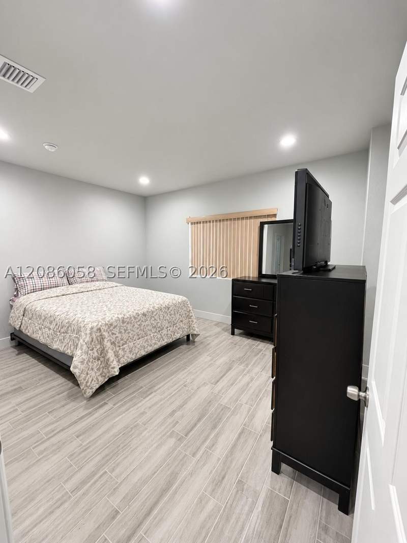 3 bedroom SingleFamilyResidence at 4420 NW 30th Ave, Roosevelt Pk Addn No 1, Miami — photo 3