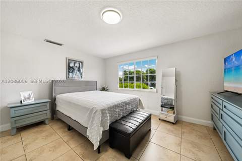 10350 SW 136th Ct, Miami FL - photo 15 of 37