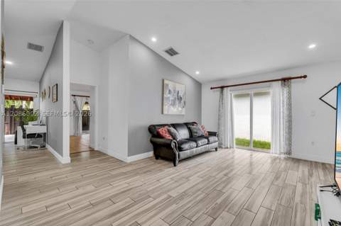 13936 SW 151st Ave, Miami FL - photo 12 of 40