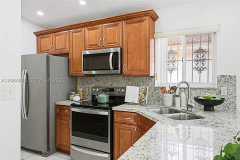 3171 W 78th St, Hialeah FL - photo 9 of 28