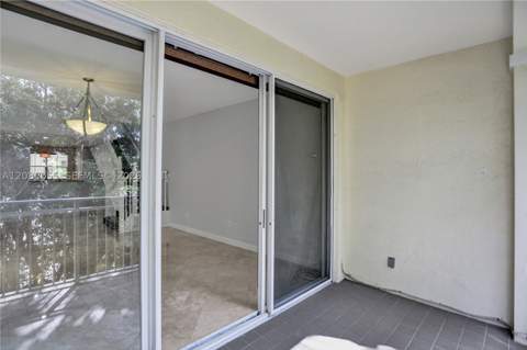 7564 SW 102nd St 211, Pinecrest FL - photo 18 of 26