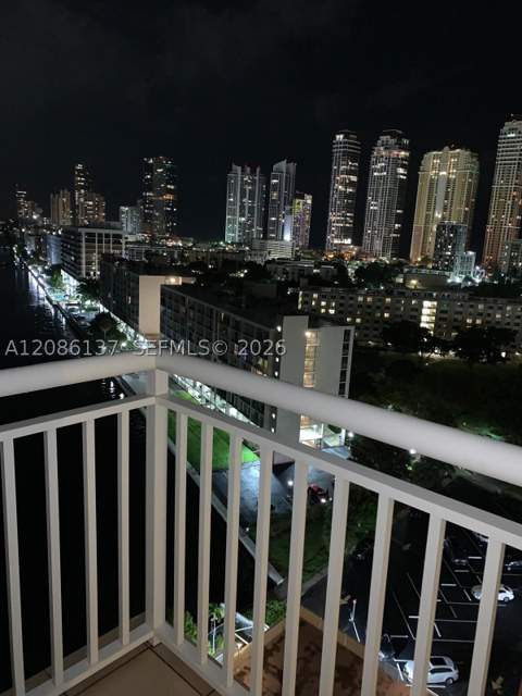 251 174 1601, Sunny Isles Beach FL - photo 19 of 28