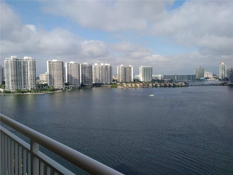 1 bedroom Condominium at 251 174 1601, Winston Towers 200, Sunny Isles Beach — photo 2