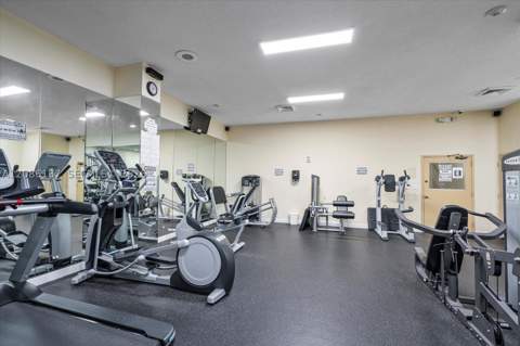 251 174 1601, Sunny Isles Beach FL - photo 24 of 28