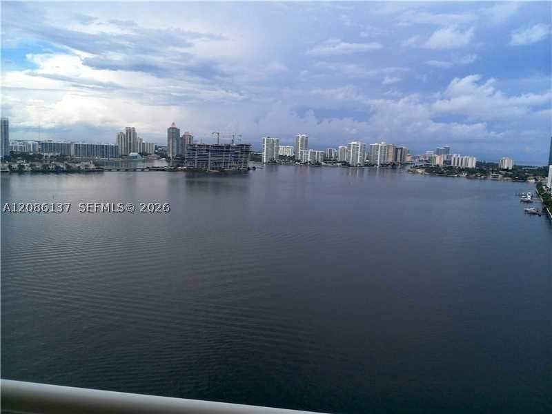 1 bedroom Condominium at 251 174 1601, Winston Towers 200, Sunny Isles Beach — photo 5