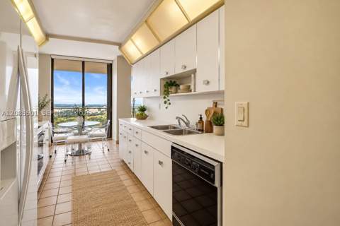 19500 Turnberry Way 23C, Aventura FL - photo 7 of 13