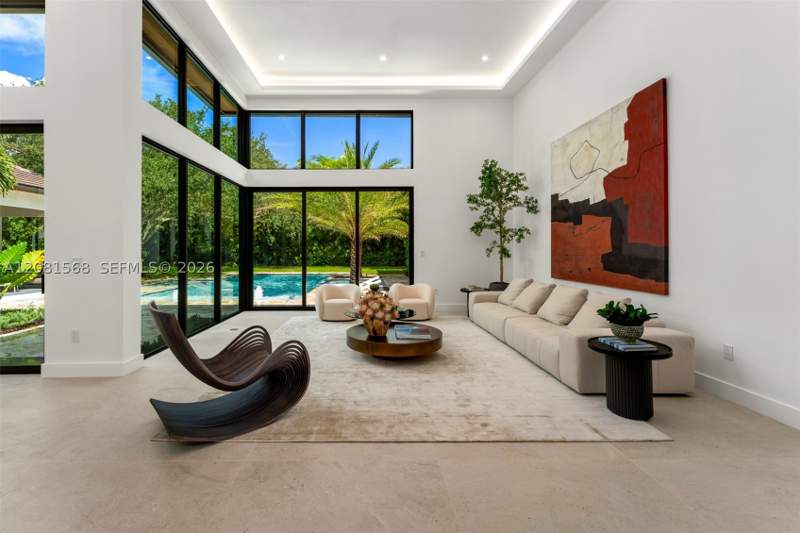 6 bedroom SingleFamilyResidence at 9475 SW 117th Ter, Hawley Heights, Miami — photo 2