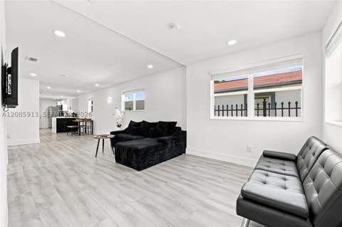 7026 NW 21st Ave, Miami FL - photo 6 of 42