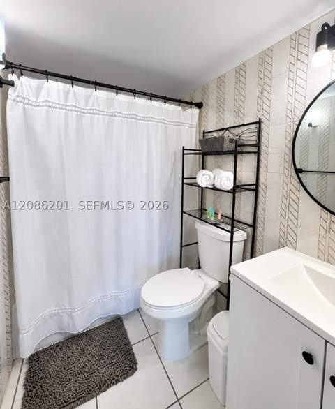 250 181st Dr 413, Sunny Isles Beach FL - photo 13 of 18