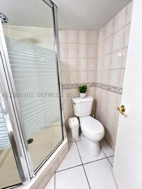 250 181st Dr 413, Sunny Isles Beach FL - photo 14 of 18