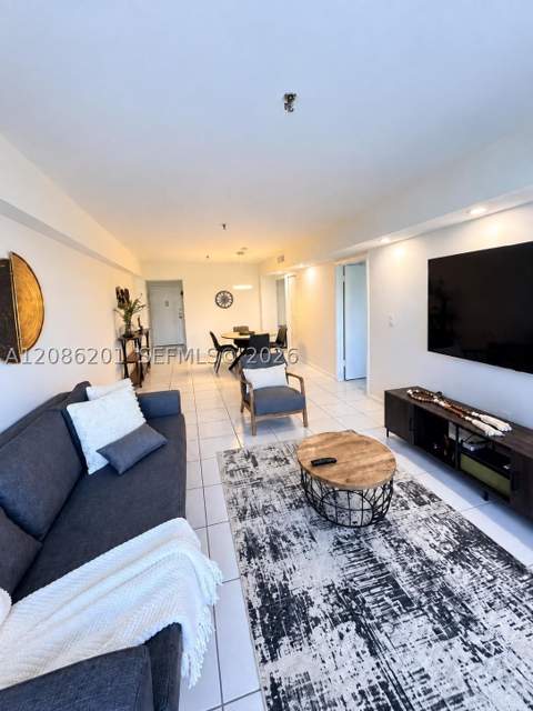 250 181st Dr 413, Sunny Isles Beach FL - photo 6 of 18